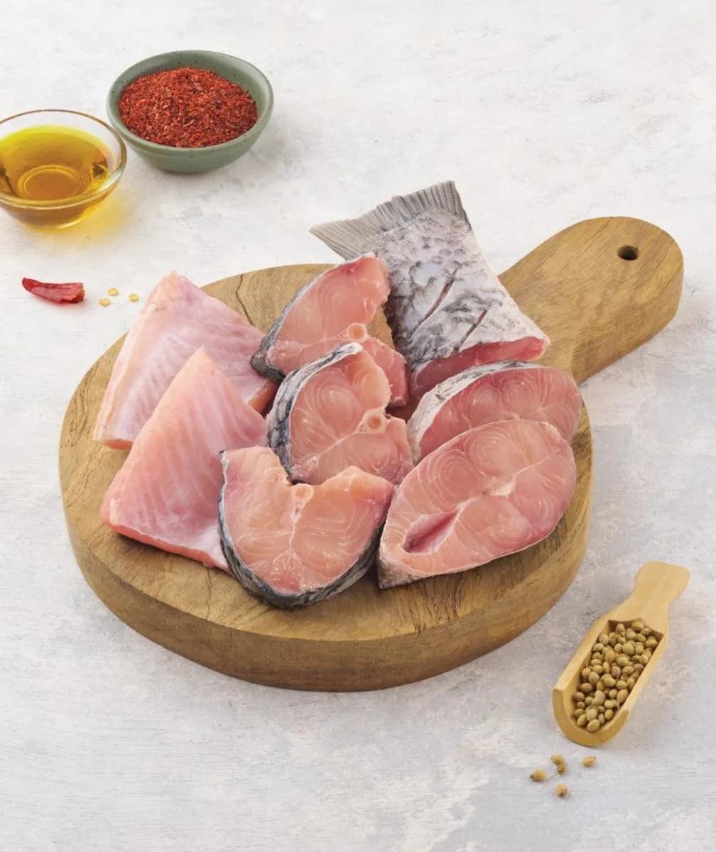 Rui/Rohu Gada and Peti from 1.2kg-1.5kg size fish/রুই গাদা এবং পেটি